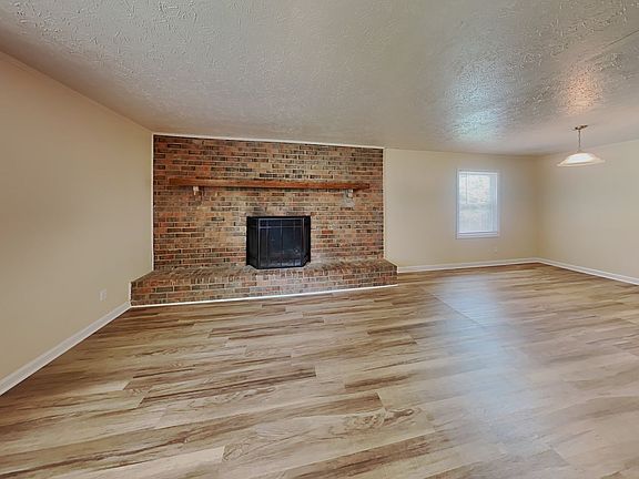 4th image of 2255 SW Briarwood Cir