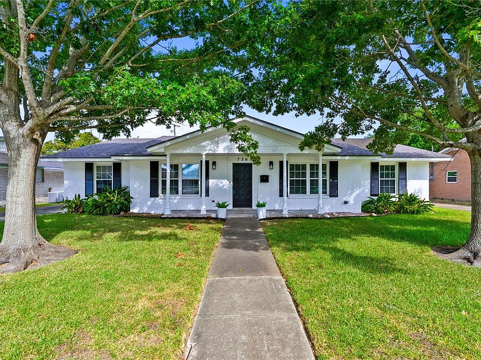 1st image of 726 Meadowbrook Dr
