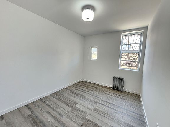 4th image of 3022 12th St