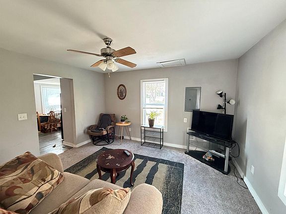 2nd image of 338 23rd Ave