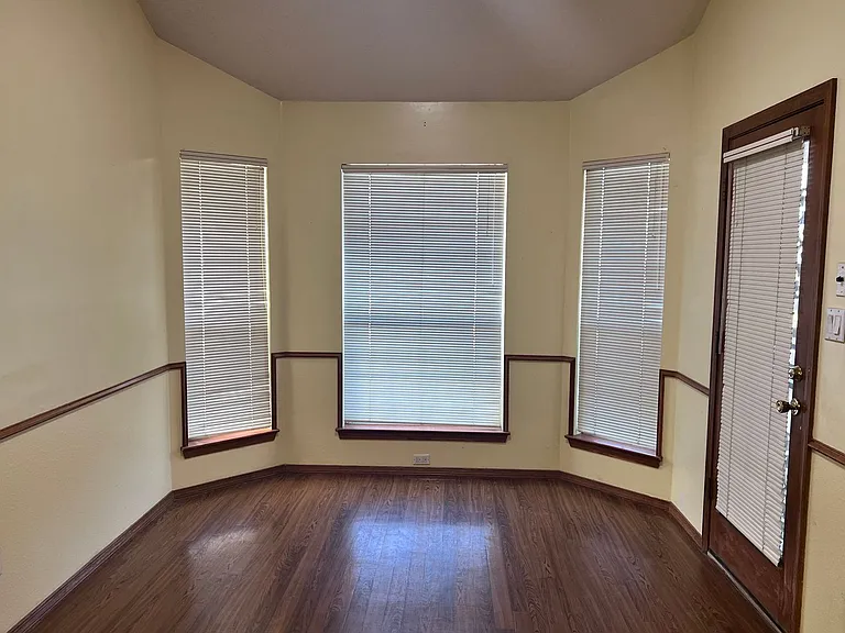 9304 Saguaro St NW — Photo 4