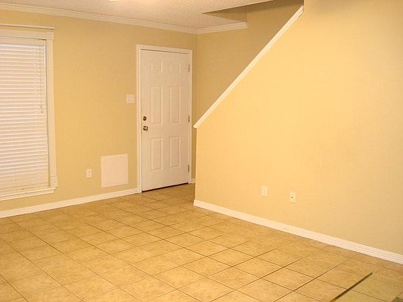 2nd image of 100 Winchester Dr APT 706