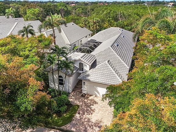 3rd image of 27472 Arbor Strand DR