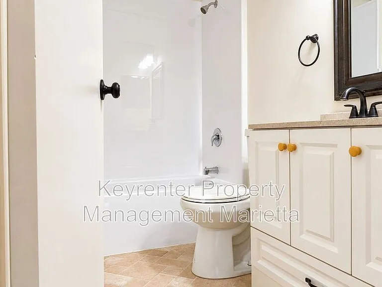 2190 Palmyra Dr — Photo 12