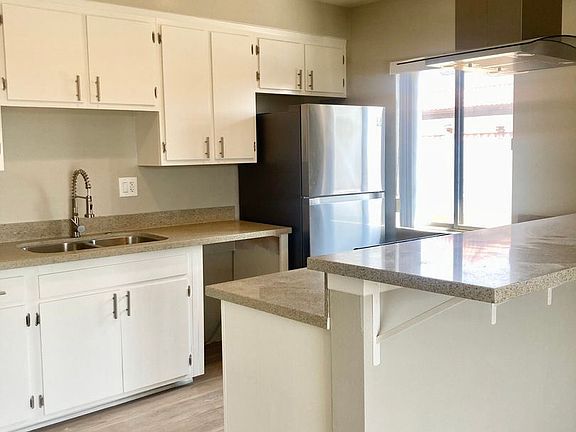 5th image of 1738 Purdue Ave #10423263