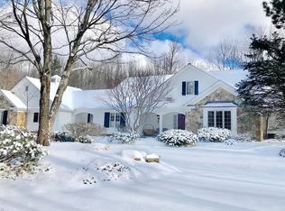 639 Battles Rd, Gates Mills, OH 44040