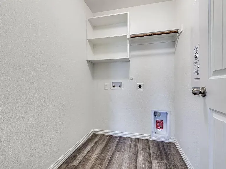 1333 Rembrandt Dr — Photo 7