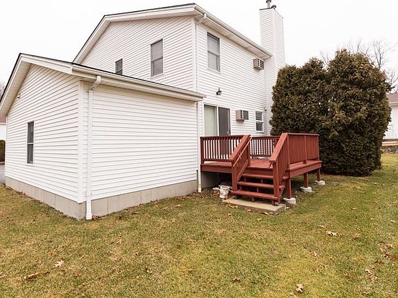 5th image of 141 Oak Park Dr