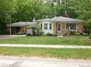 590 Hendrickson Blvd, Clawson, MI 48017