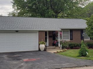 844 S Park Ave, Centerville, IA 52544