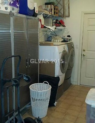 4th image of 2926 E Serene Ave