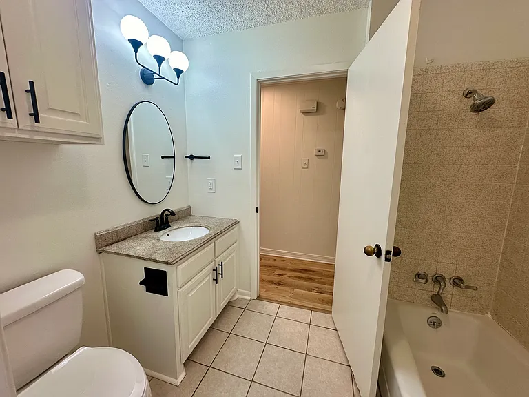 301 Laura Wilkes Rd — Photo 14