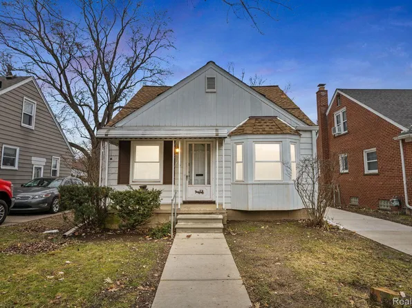 2843 Hubbard St, Dearborn, MI 48124