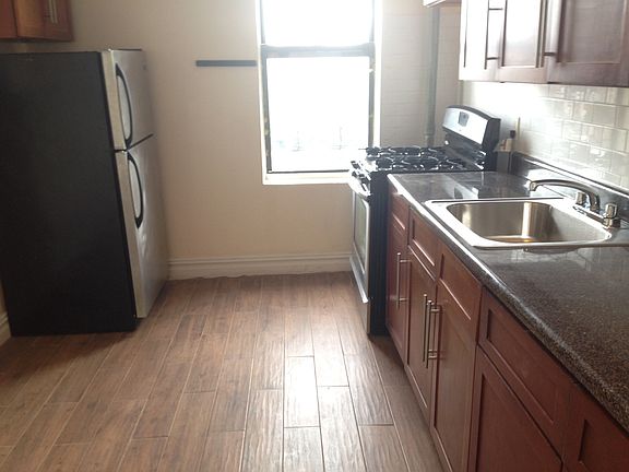 5th image of 436 New York Ave APT D9