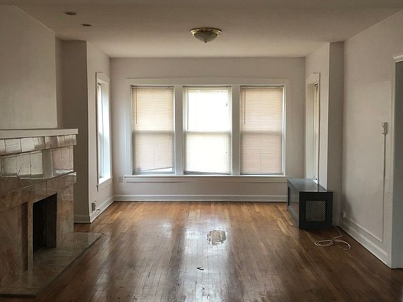 3rd image of 5349 S Maryland Ave #2