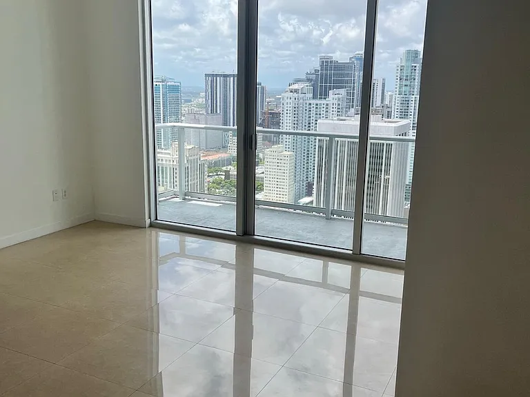 300 S Biscayne Blvd #4003 — Photo 29