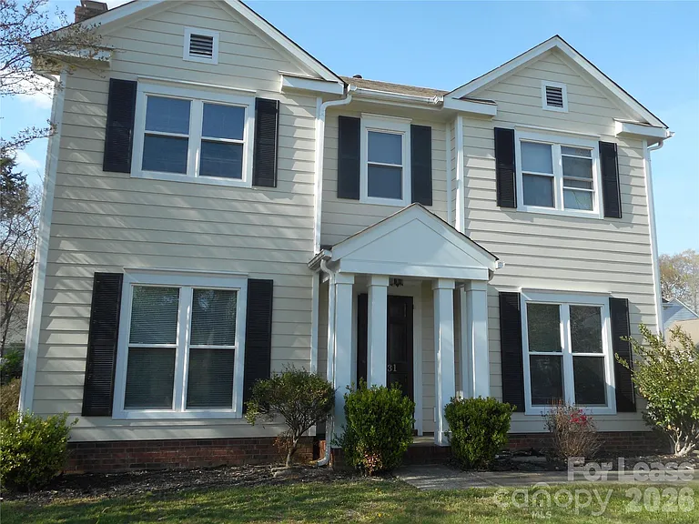 8431 Leeper Dr — Photo 2