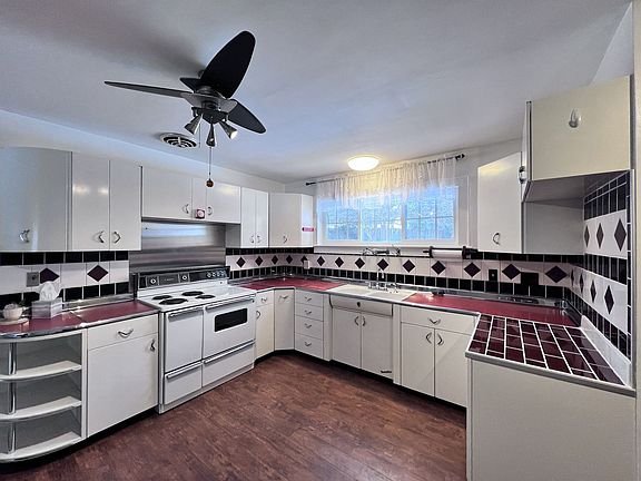 4th image of 412 S Main St Unit A