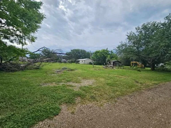 1067 Red Bird, Kemp, TX 75143