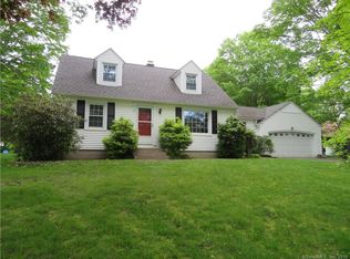 340 Cow Hill Rd, Groton, CT 06355