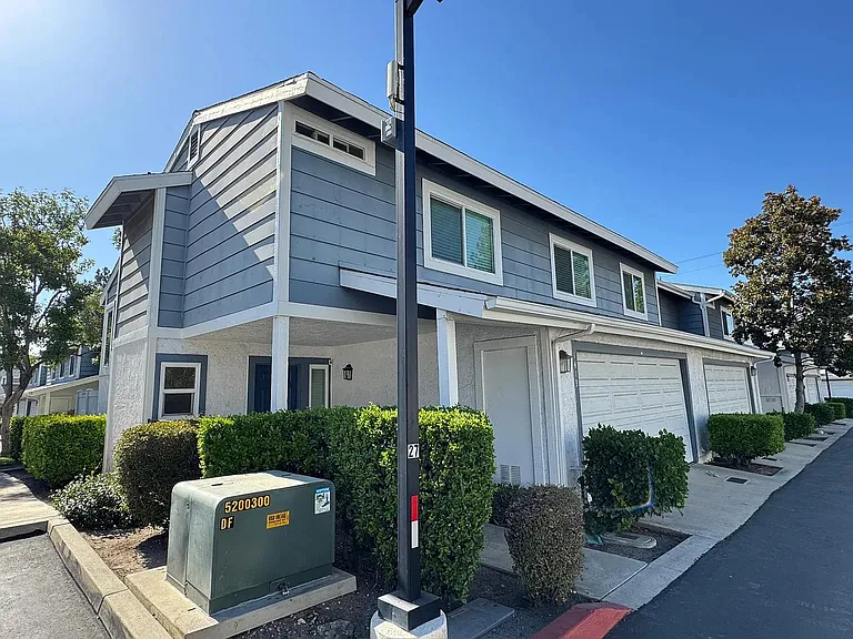 1419 Millcreek — Photo 2