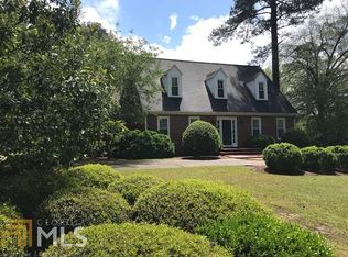 1100 Pine Valley Rd, Griffin, GA 30224