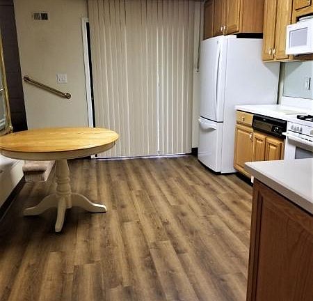 4th image of 15 Kingsberry Dr #15