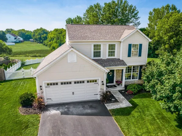 6397 Ewen Cir, Grove City, OH 43123