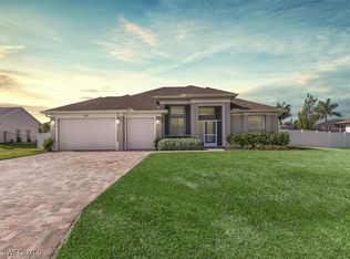 1900 SW 26th Terrace Cpe, Coral, FL 33914