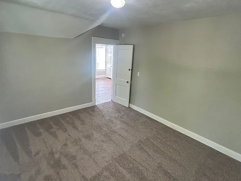 1121 Jennette Avenue NW — Photo 16