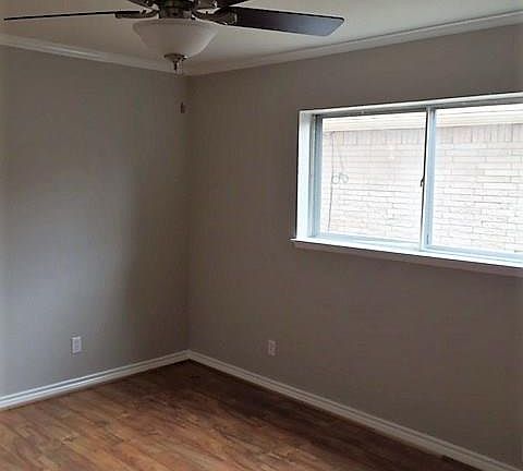 4th image of 2429 Denmark Dr