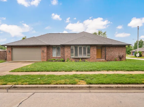 1444 E Woodgate Street, Springfield, MO 65804