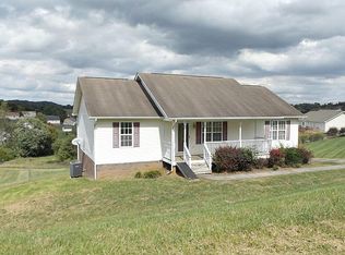 186 Alfalfa Ln, Jonesborough, TN 37659