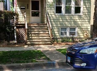 1910 W Fletcher St, Chicago, IL 60657