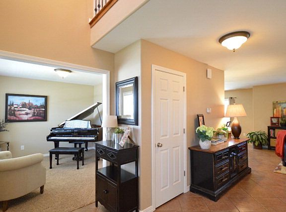 4th image of 1609 Brookview Dr