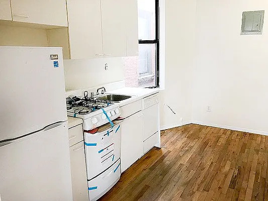 Rented by AJ Clarke | media 12