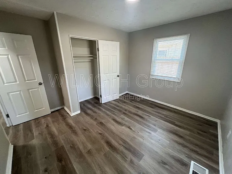 2920 N Lasalle St — Photo 9