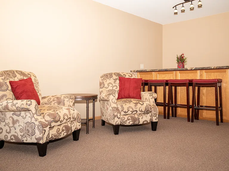 Berry Pointe Luxury Apartments — Photo 6