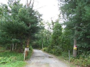 5 Bartlett Ln, Wareham, MA 02571