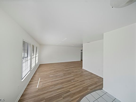 5th image of 3414 SW 6th Ave