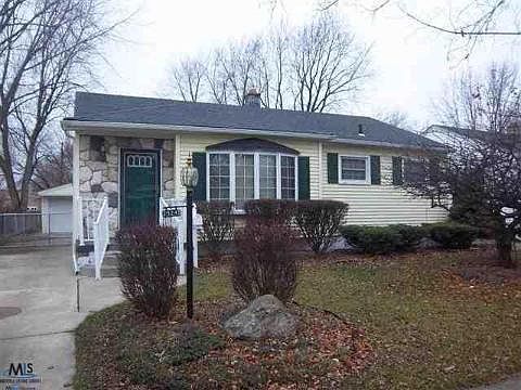 1st image of 29245 Hillview St