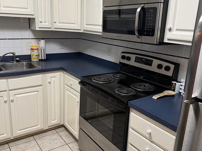 2900 Myrtle St #7 — Photo 3