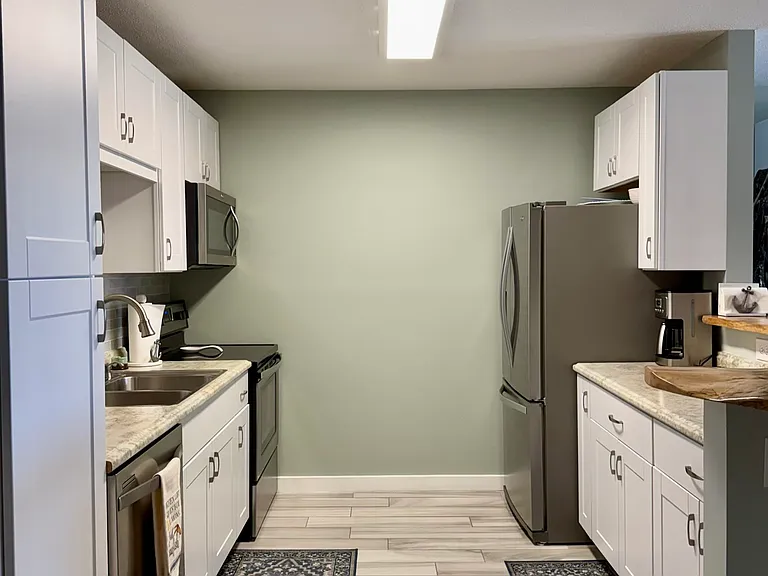 2100 W Beach Dr #204 — Photo 6