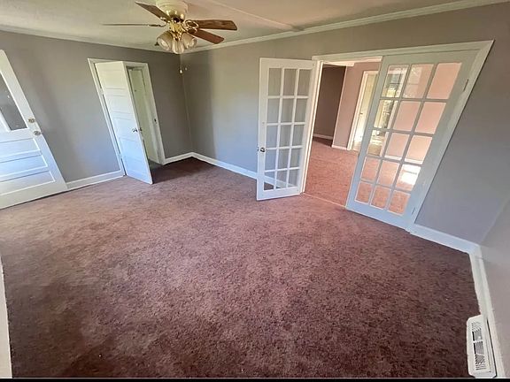 3rd image of 2420 Leaphart Rd Unit B