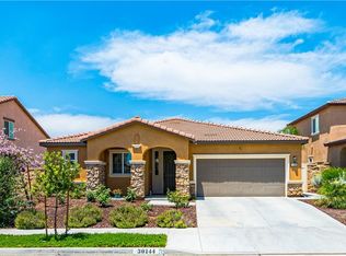 30144 Crescent Pointe Way, Menifee, CA 92585