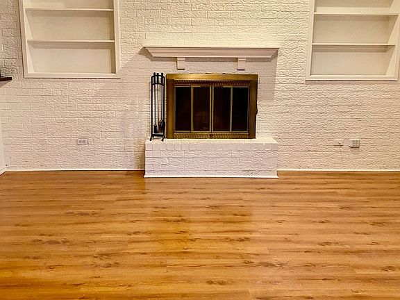 3rd image of 6408 Dunbar Dr