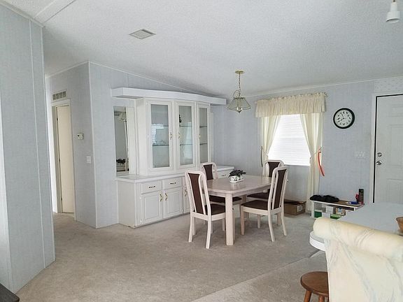 3rd image of 8547 Gallberry Cir