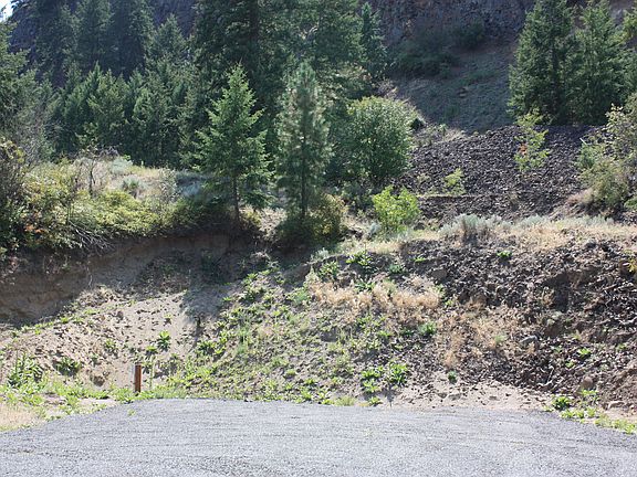 2nd image of 26998 Mill Dr E