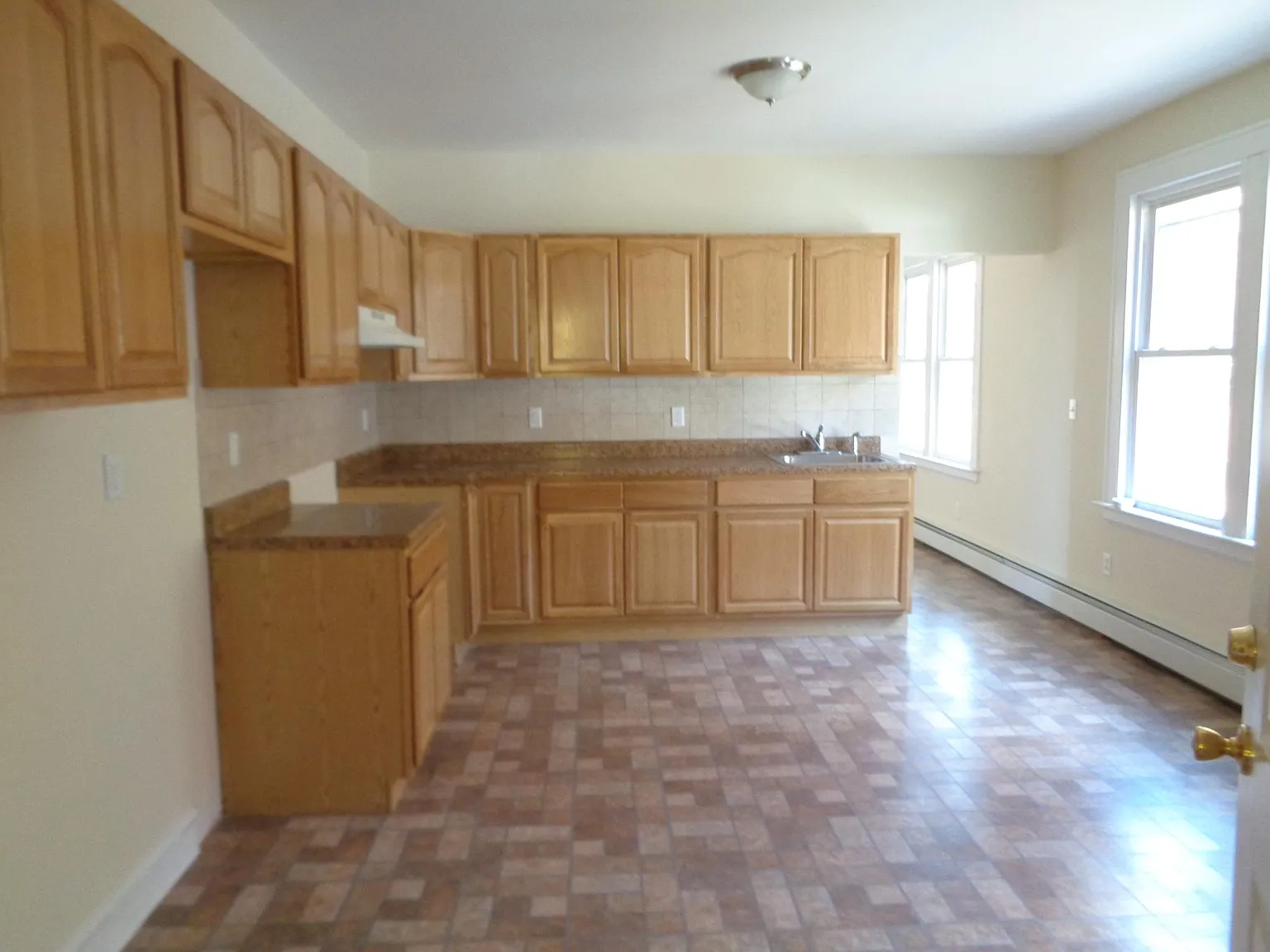 69 Brewster St — Photo 1