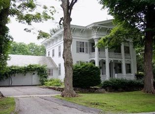 14 Monument Ave, Bennington, VT 05201